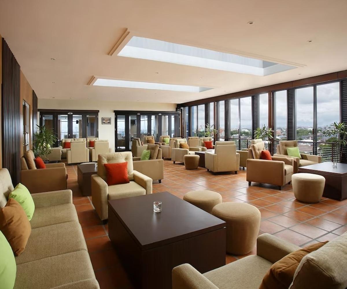 Hotel Santika Макасар Экстерьер фото